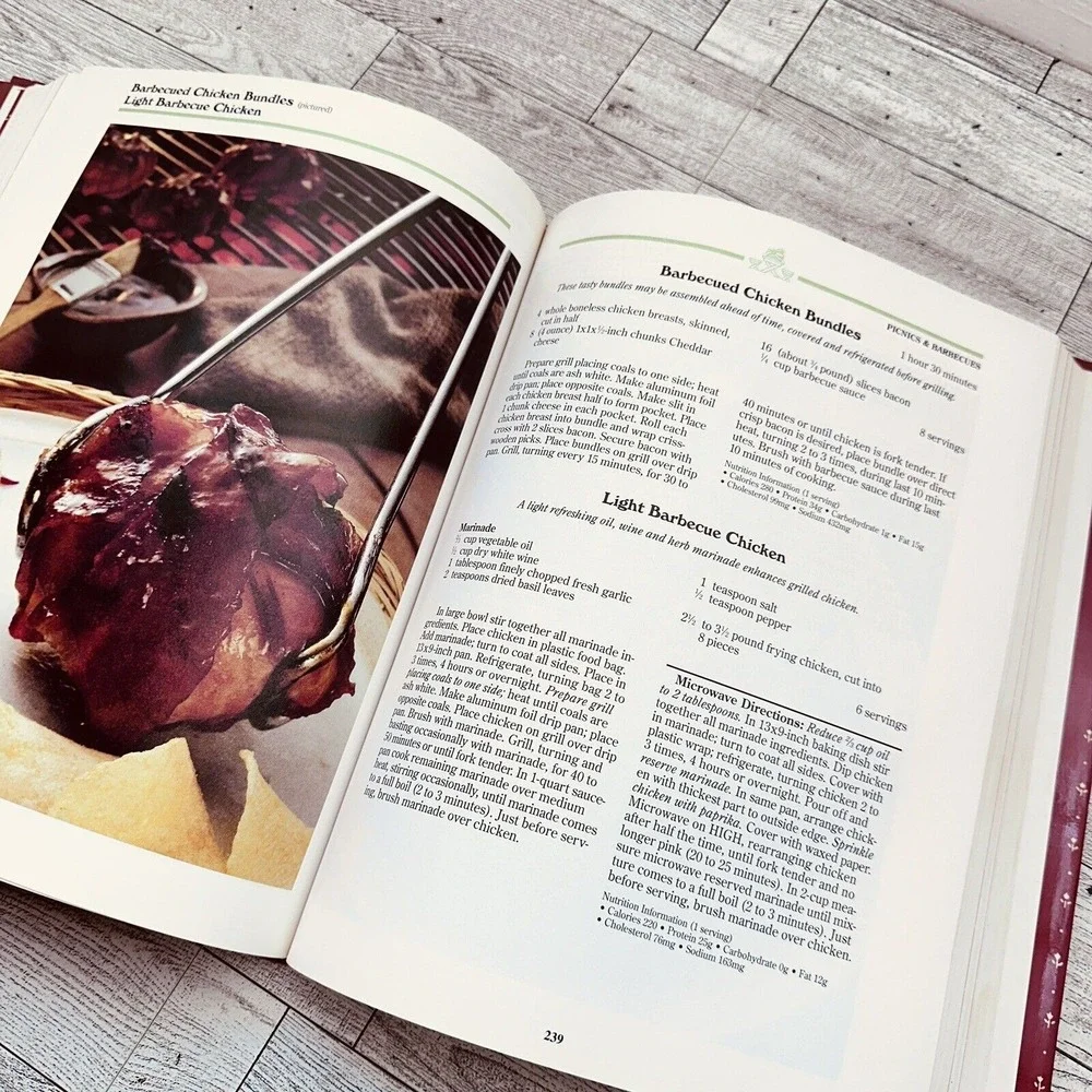 Land‎ O Lakes Cookbook Treasury Of Country Heritage Meals & Menus 1994 Hardcover